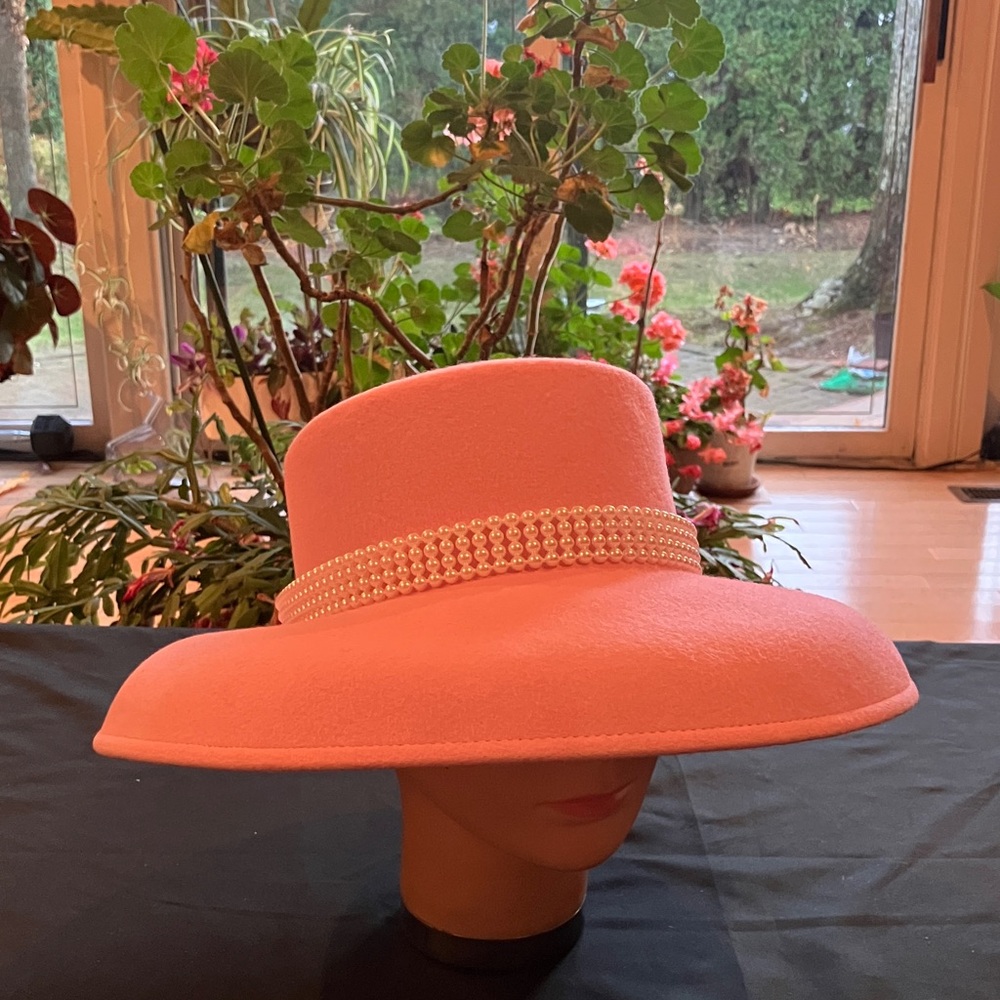 Elegant Pink Wool Wide-Brim Hat with Pearl Band
